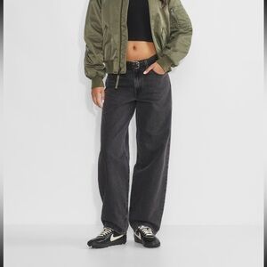 Levi’s Baggy Dad Jean